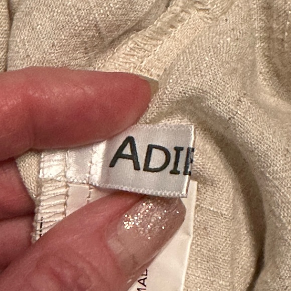 Adibosy V Neck Rayon Romper Side Pockets Cuffed Hem Coconut Buttons Size Small - Picture 7 of 9